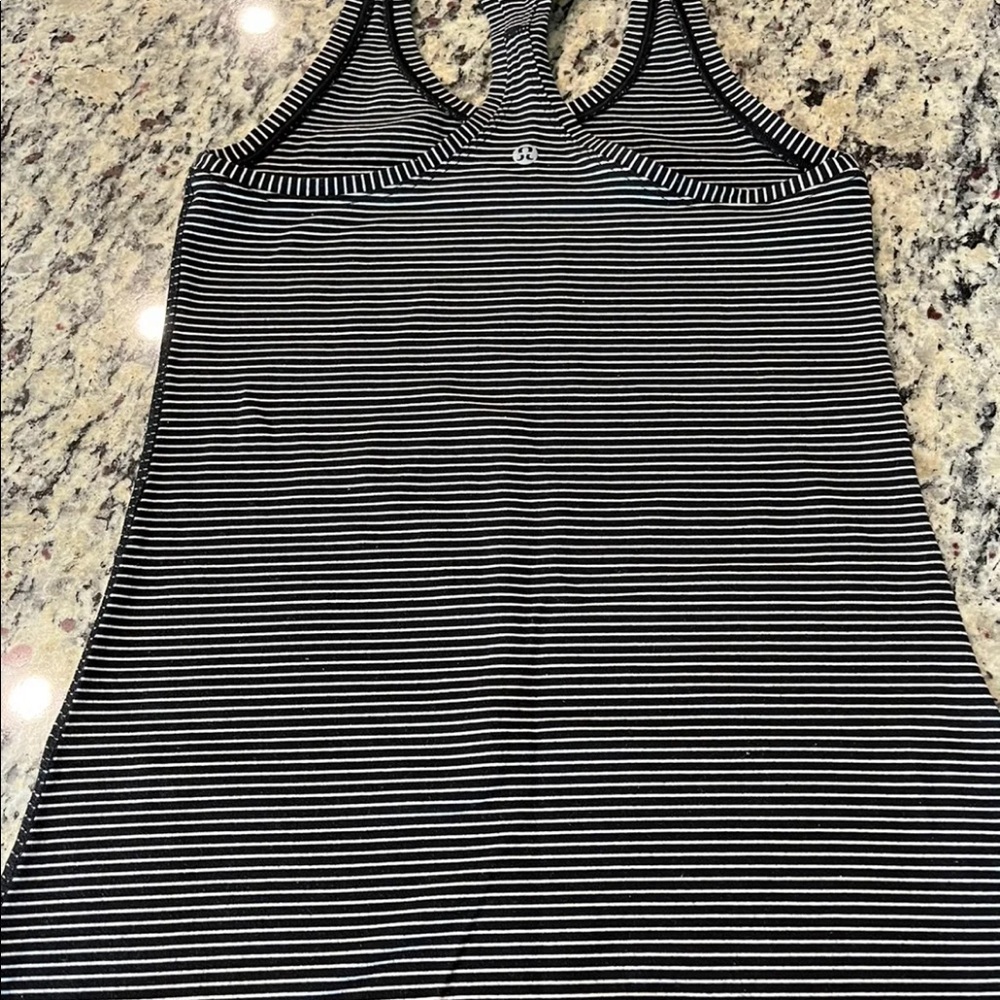 Lululemon Cool Racerback Tank- Size 6 - Picture 2 of 3